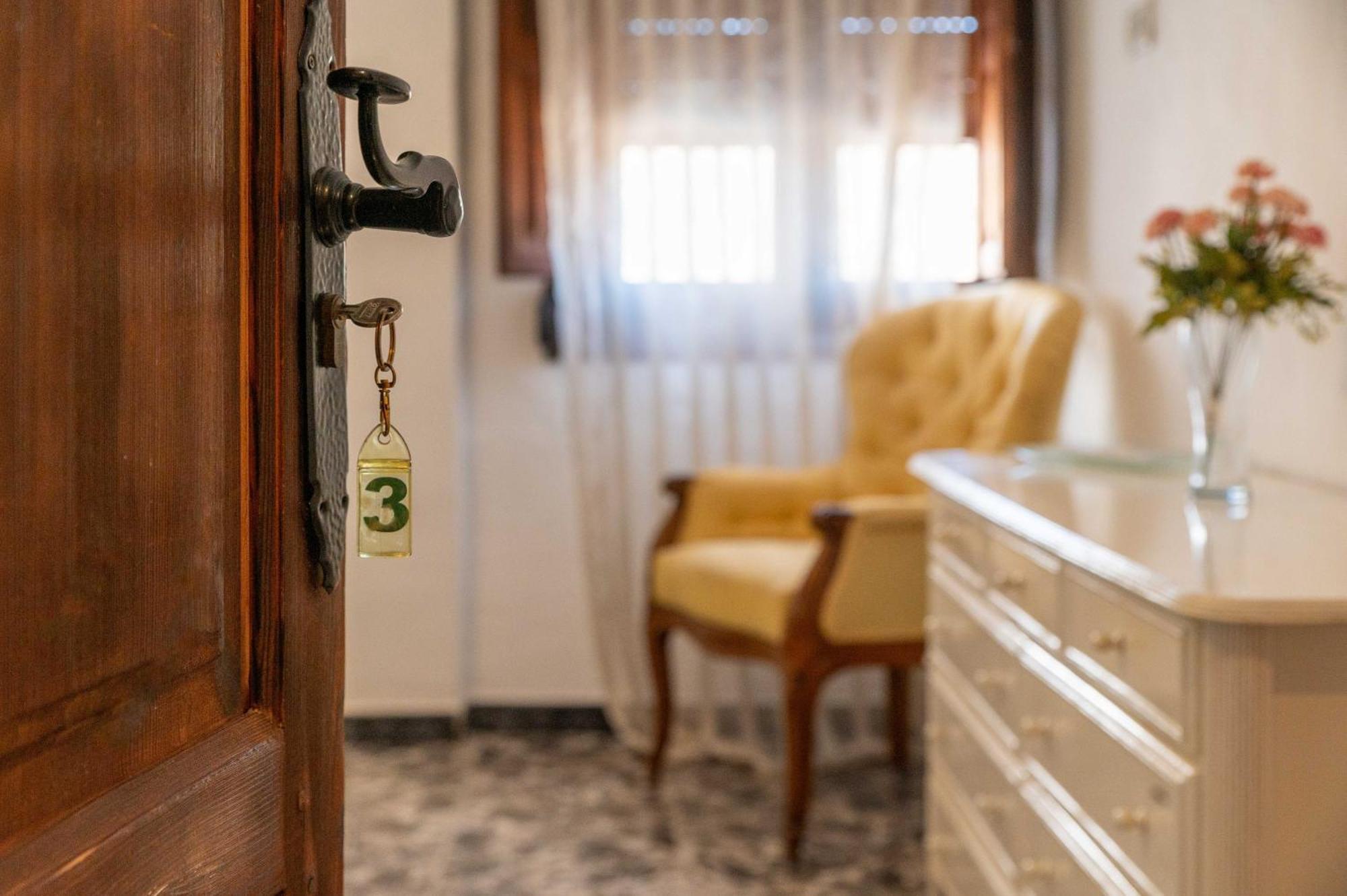 El Abuelo Hotel Guaro Bagian luar foto